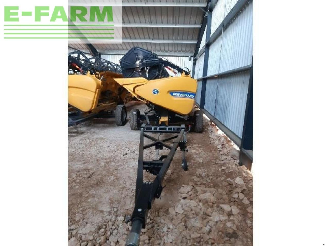 New Holland cpe1070 - Жатка зерновая: фото 1 New Holland cpe1070 - Жатка зерновая: фото 1