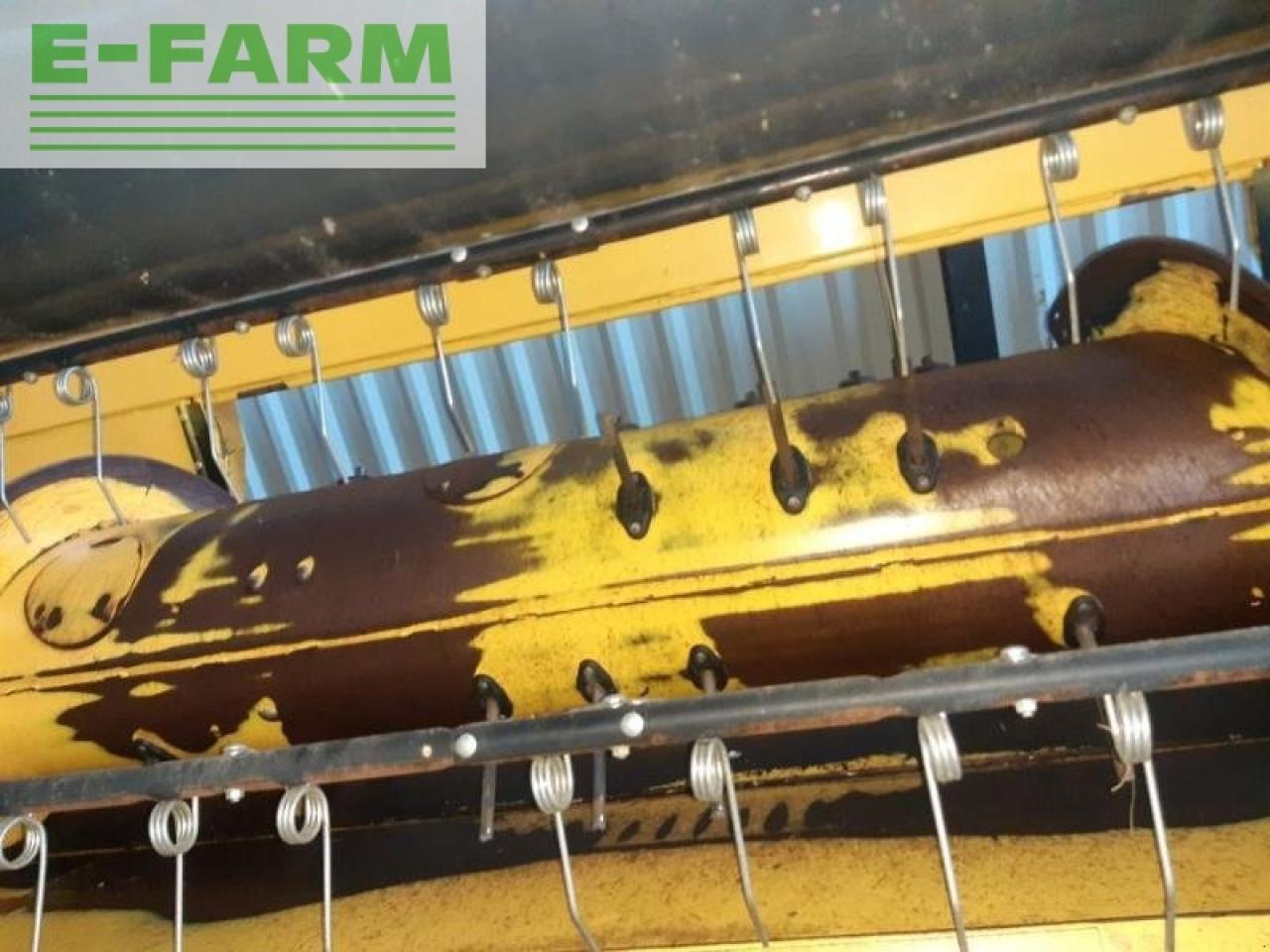 New Holland cpe1070 - Жатка зерновая: фото 4 New Holland cpe1070 - Жатка зерновая: фото 4