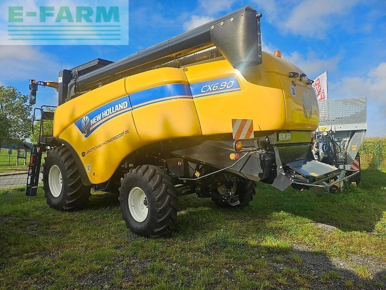 New Holland cx 6.90 mit ultraflowtrommel !!! - Зерноуборочный комбайн: фото 4 New Holland cx 6.90 mit ultraflowtrommel !!! - Зерноуборочный комбайн: фото 4