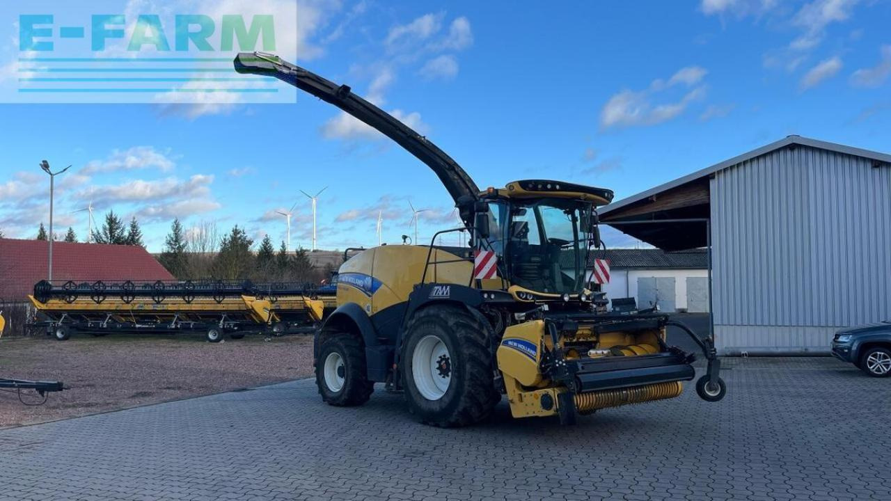 New Holland fr 550 häcksler inkl. pickup und maisgebiss - Кормоуборочный комбайн: фото 1 New Holland fr 550 häcksler inkl. pickup und maisgebiss - Кормоуборочный комбайн: фото 1