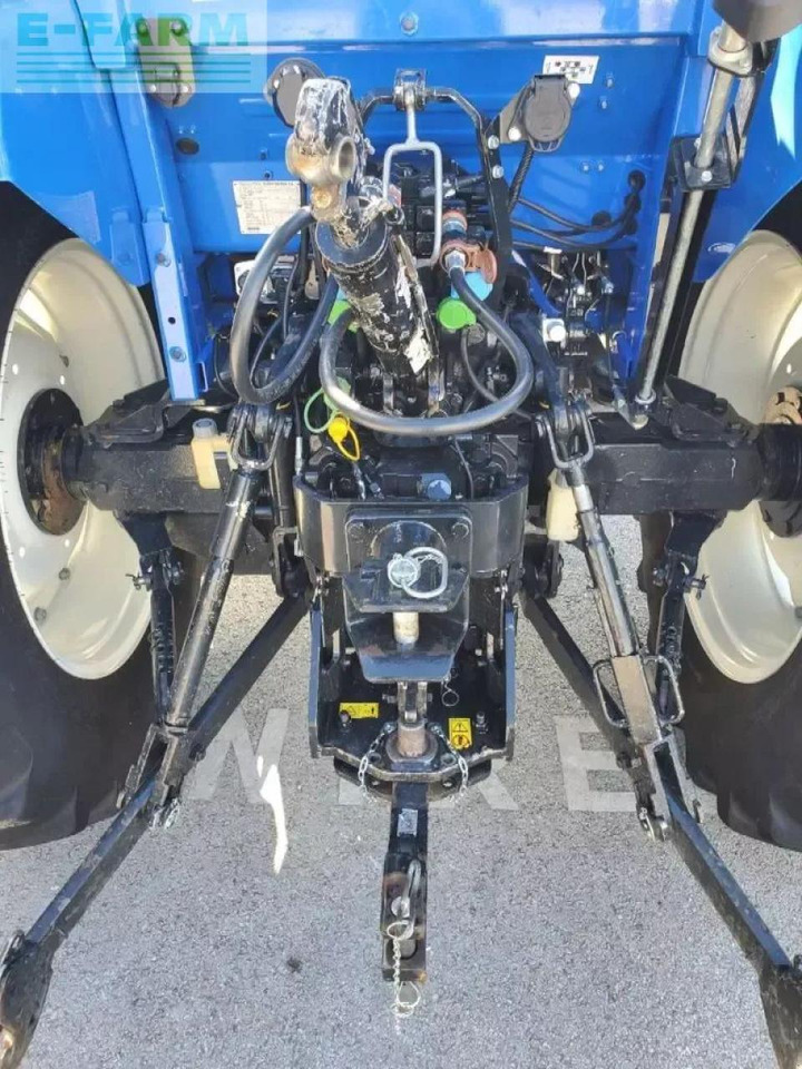 Трактор New Holland t 5.95: фото 6 Трактор New Holland t 5.95: фото 6