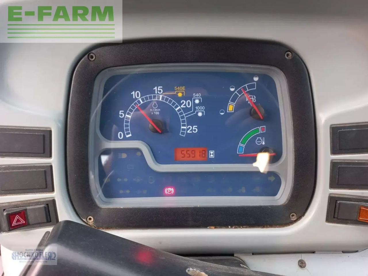 New Holland t4020 deluxe Deluxe - Трактор: фото 5 New Holland t4020 deluxe Deluxe - Трактор: фото 5