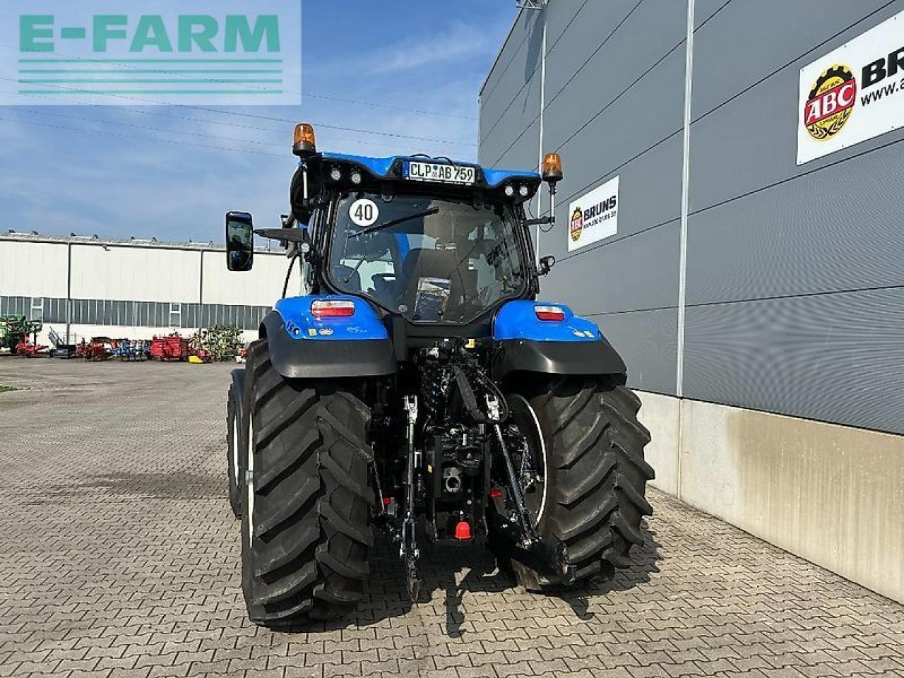 New Holland t6.145 autocommand my19 - Трактор: фото 5 New Holland t6.145 autocommand my19 - Трактор: фото 5
