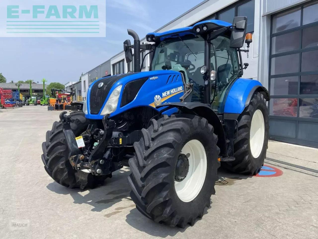 New Holland t6.145 stage v - Трактор: фото 1 New Holland t6.145 stage v - Трактор: фото 1