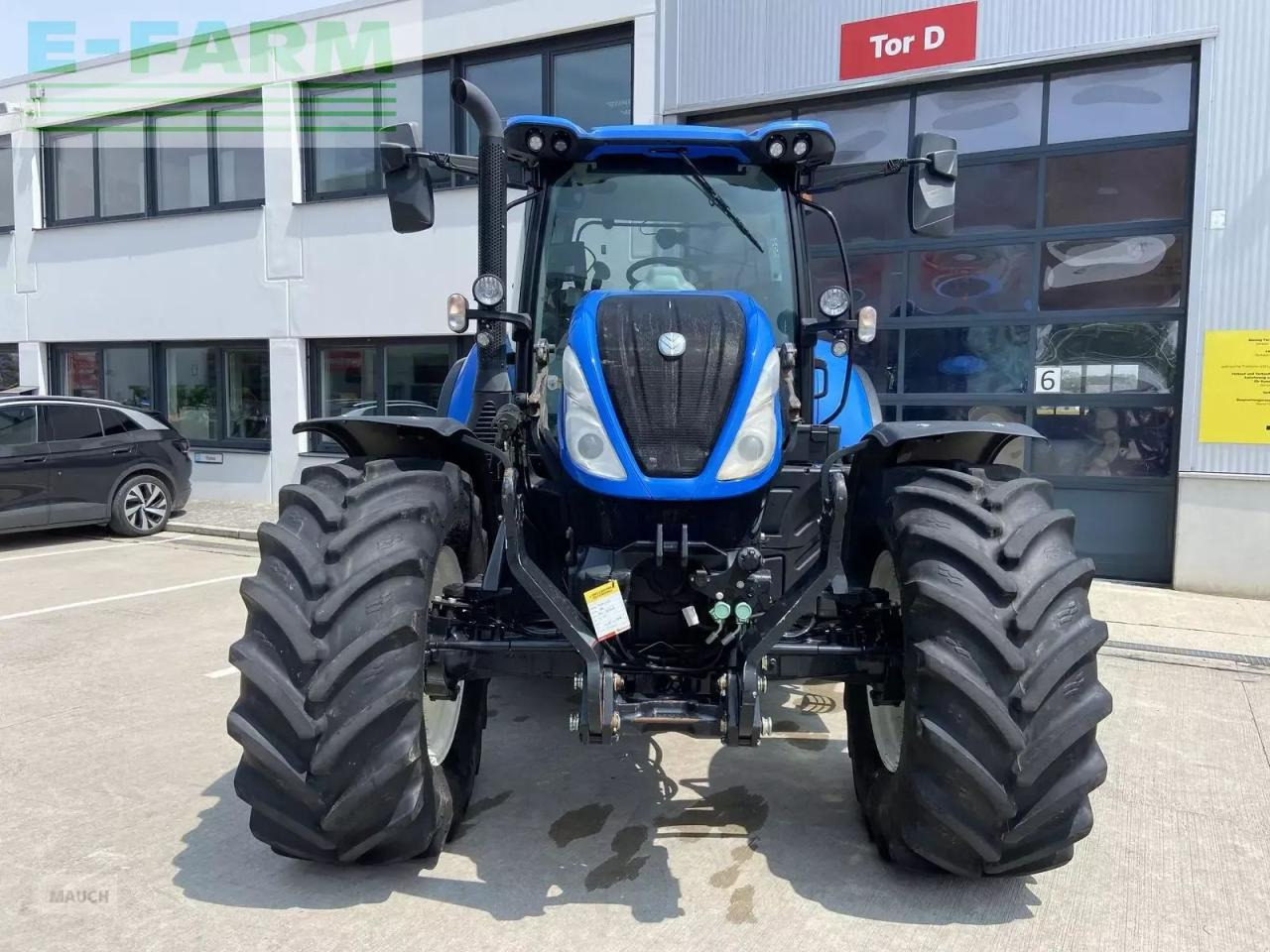 New Holland t6.145 stage v - Трактор: фото 2 New Holland t6.145 stage v - Трактор: фото 2