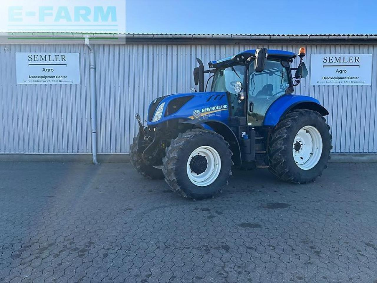 New Holland t7.175 - Трактор: фото 1 New Holland t7.175 - Трактор: фото 1