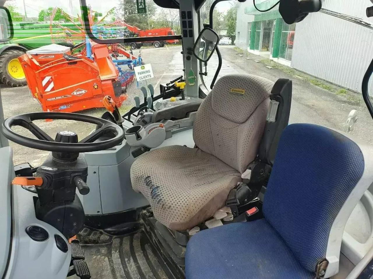 New Holland t7.195s S - Трактор: фото 4 New Holland t7.195s S - Трактор: фото 4