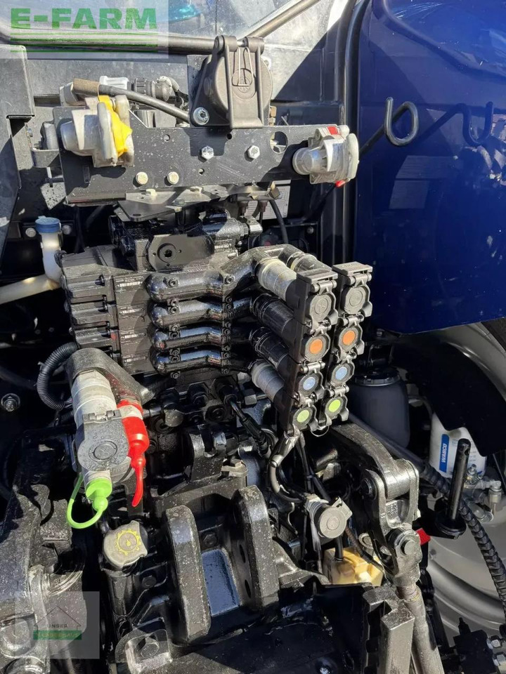 Трактор New Holland t7.210 auto command: фото 9 Трактор New Holland t7.210 auto command: фото 9