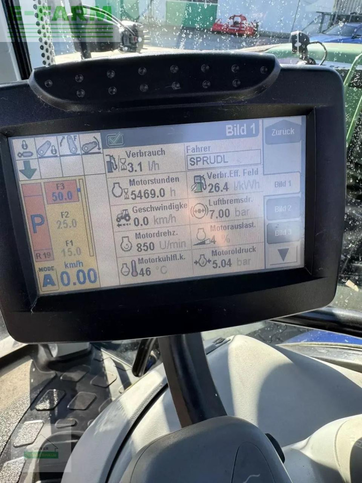 Трактор New Holland t7.210 auto command: фото 16 Трактор New Holland t7.210 auto command: фото 16