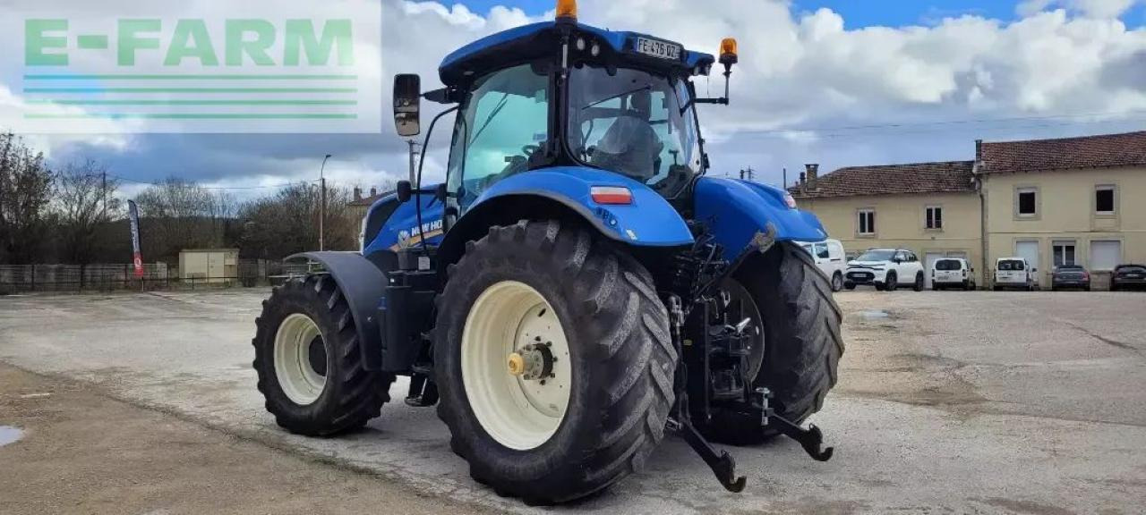 New Holland t7.210 sw - Трактор: фото 4 New Holland t7.210 sw - Трактор: фото 4