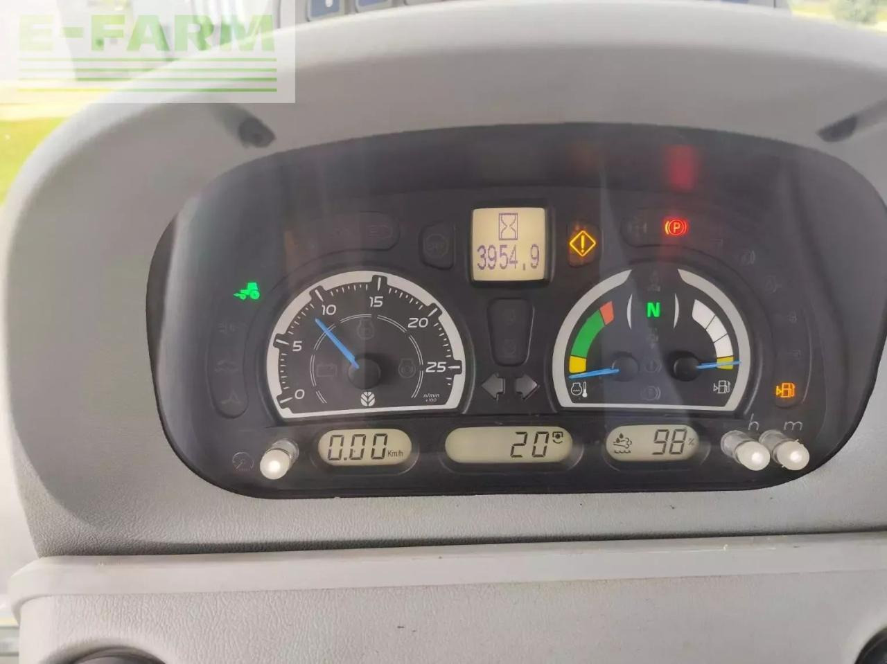 Трактор New Holland t7 245 ac: фото 9 Трактор New Holland t7 245 ac: фото 9