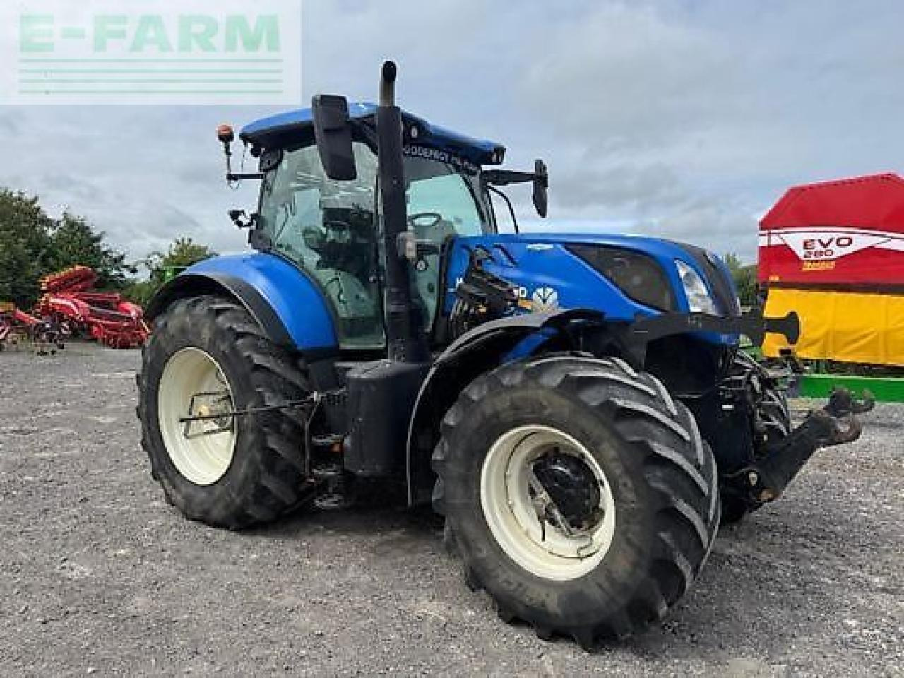 New Holland t7.270 ac - Трактор: фото 3 New Holland t7.270 ac - Трактор: фото 3