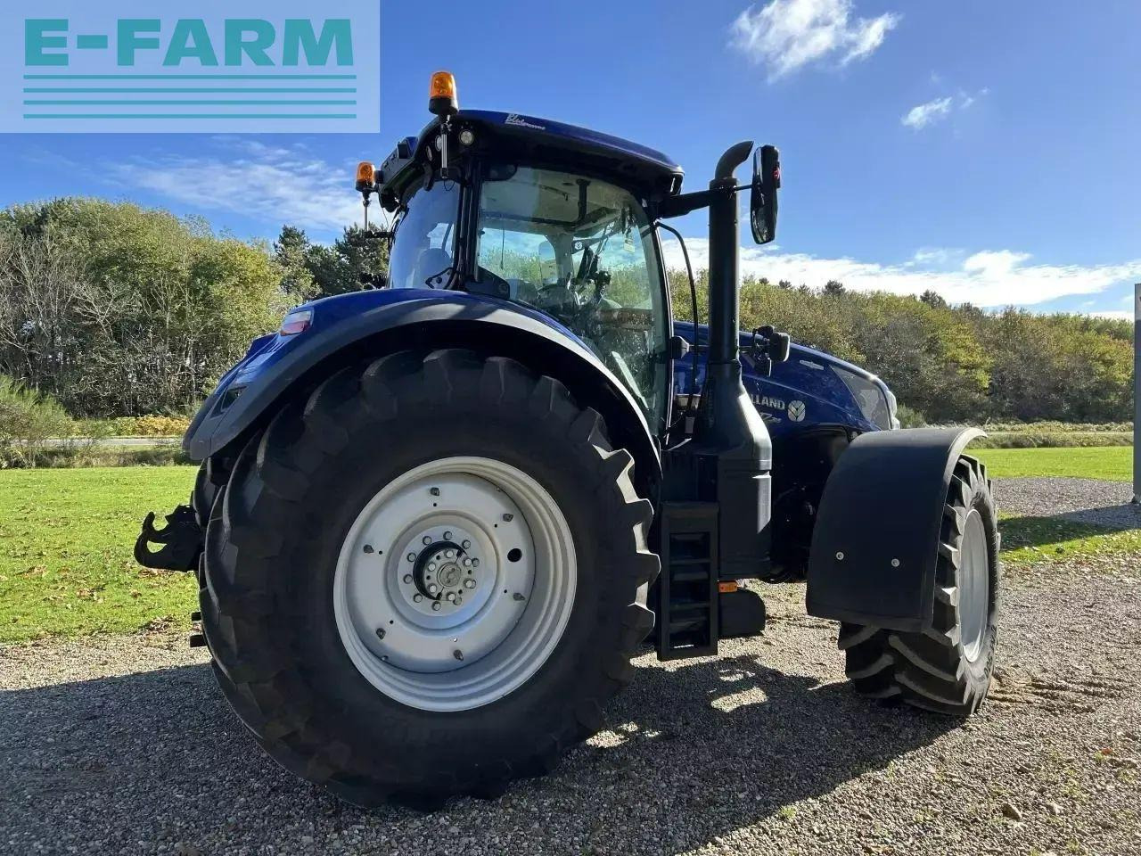 New Holland t7.315 ac bluepower - Трактор: фото 2 New Holland t7.315 ac bluepower - Трактор: фото 2