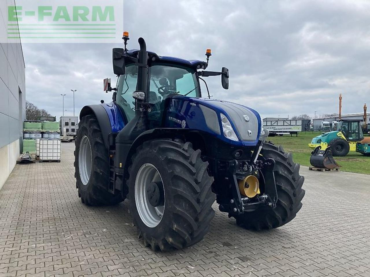 New Holland t7.315 hd autocommand new gen HD - Трактор: фото 4 New Holland t7.315 hd autocommand new gen HD - Трактор: фото 4