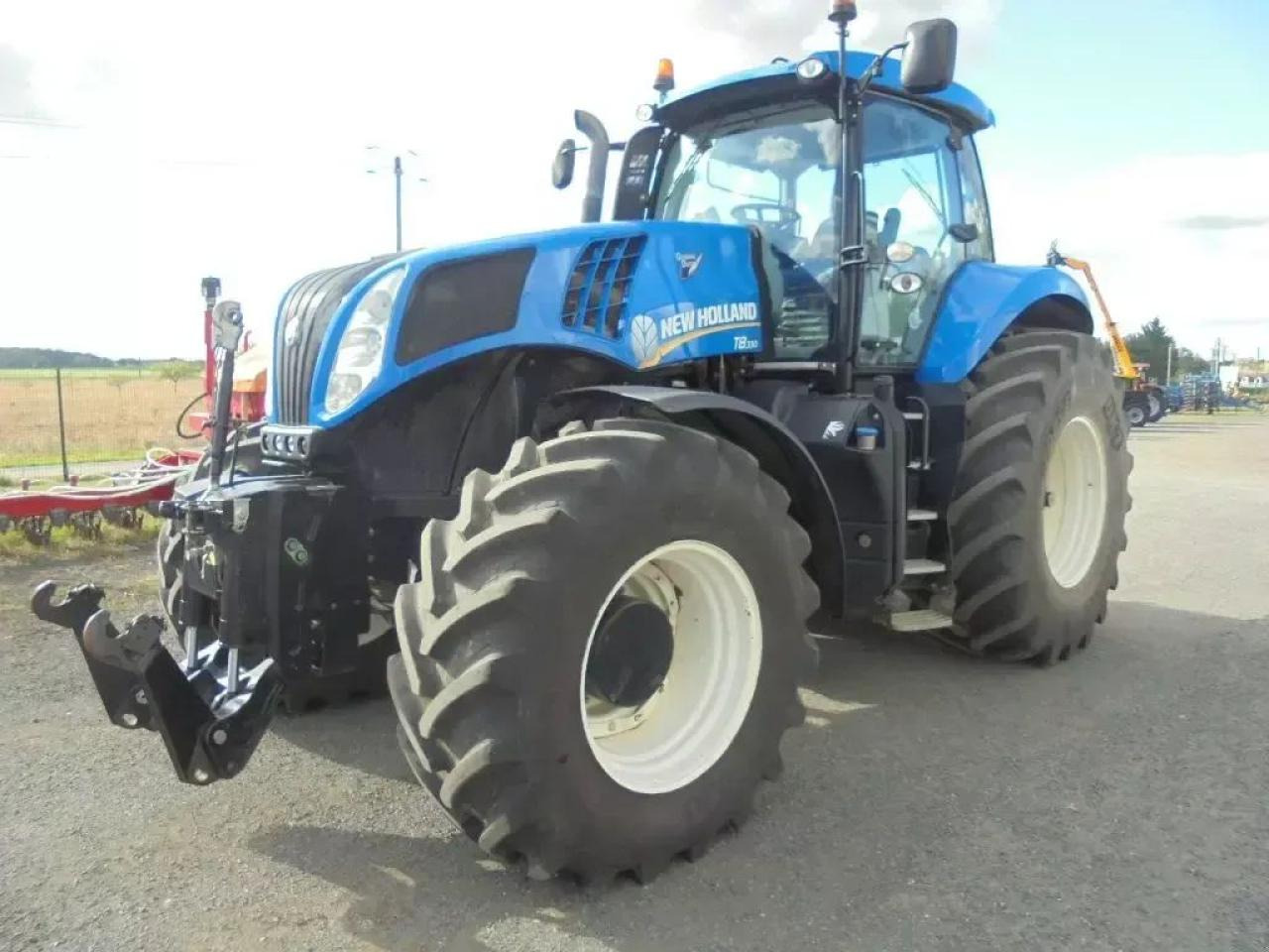 New Holland t8.330 - Трактор: фото 3 New Holland t8.330 - Трактор: фото 3