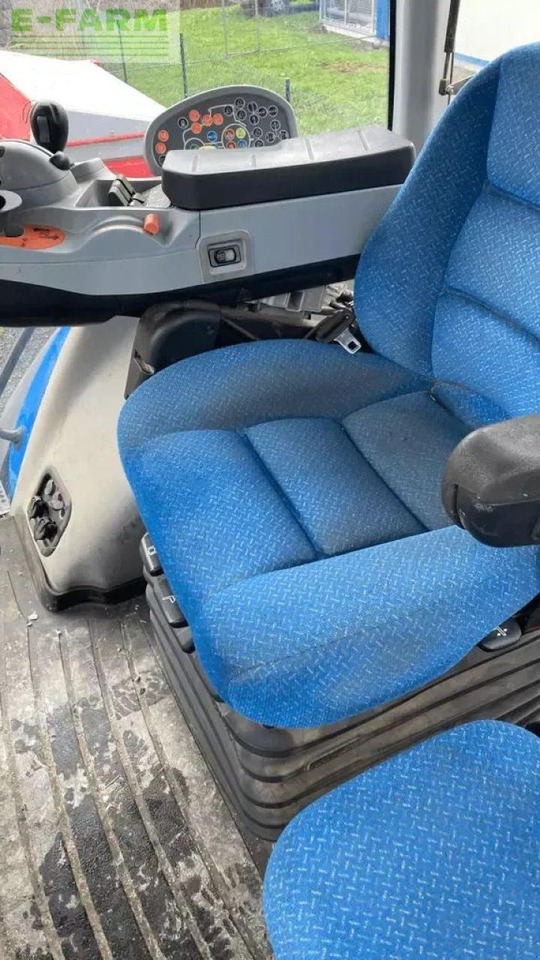 New Holland t8.350 genesis ac s5 Genesis - Трактор: фото 2 New Holland t8.350 genesis ac s5 Genesis - Трактор: фото 2