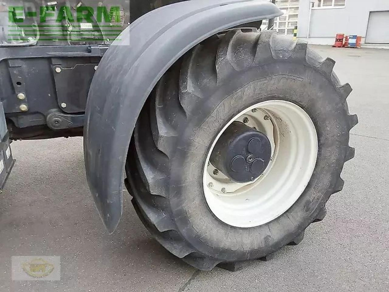 New Holland t8.410 uc UC - Трактор: фото 3 New Holland t8.410 uc UC - Трактор: фото 3