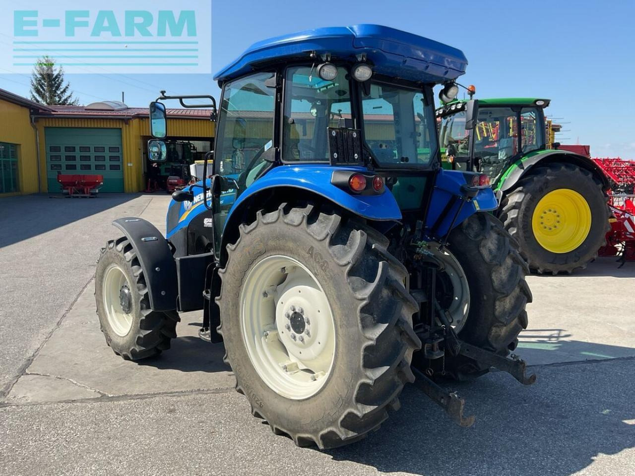 New Holland td5.85 - Трактор: фото 4 New Holland td5.85 - Трактор: фото 4