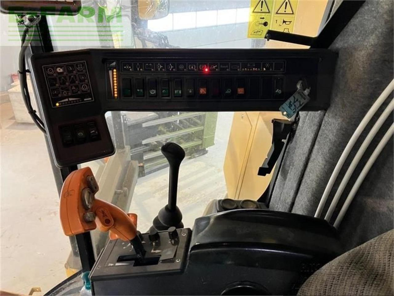 Зерноуборочный комбайн New Holland tf78: фото 6