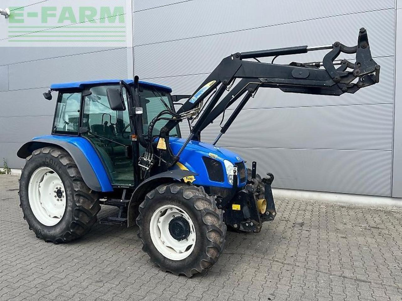New Holland tl 90 a A - Трактор: фото 1 New Holland tl 90 a A - Трактор: фото 1