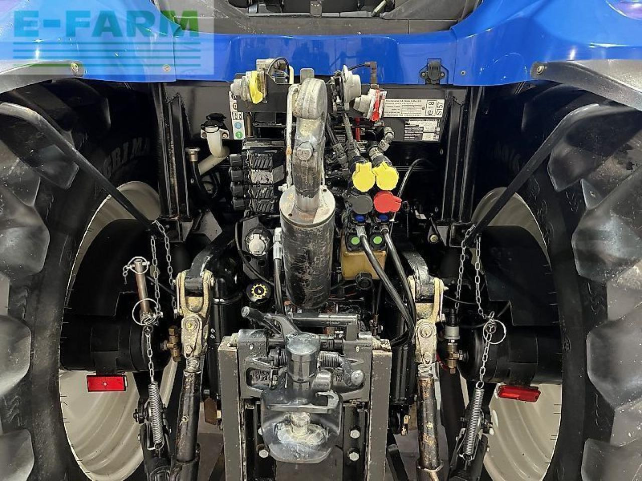 New Holland ts 115 - Трактор: фото 5 New Holland ts 115 - Трактор: фото 5