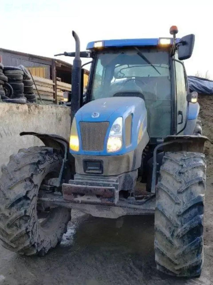 New Holland tsa 125 - Трактор: фото 1 New Holland tsa 125 - Трактор: фото 1