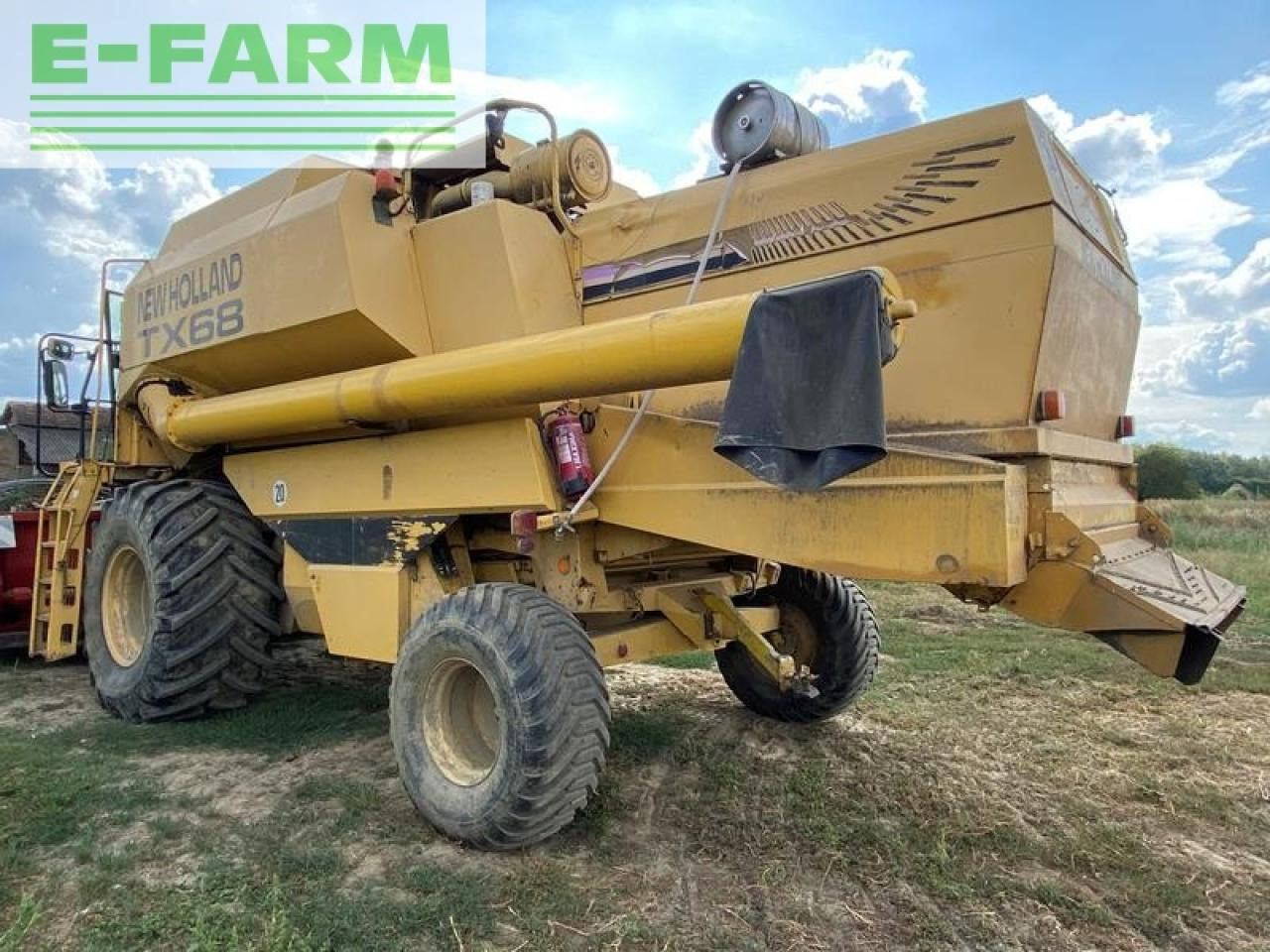 New Holland tx68 - Зерноуборочный комбайн: фото 3 New Holland tx68 - Зерноуборочный комбайн: фото 3