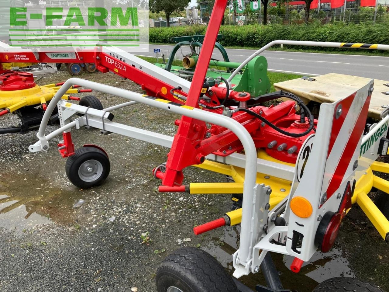 Pöttinger Top 632 A - Сеноворошилка: фото 1 Pöttinger Top 632 A - Сеноворошилка: фото 1