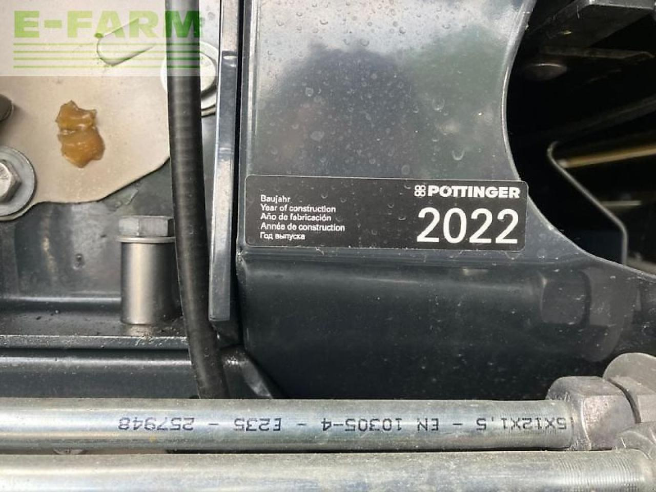 Pöttinger impress 3160 v pro - Пресс-подборщик тюковый: фото 5 Pöttinger impress 3160 v pro - Пресс-подборщик тюковый: фото 5