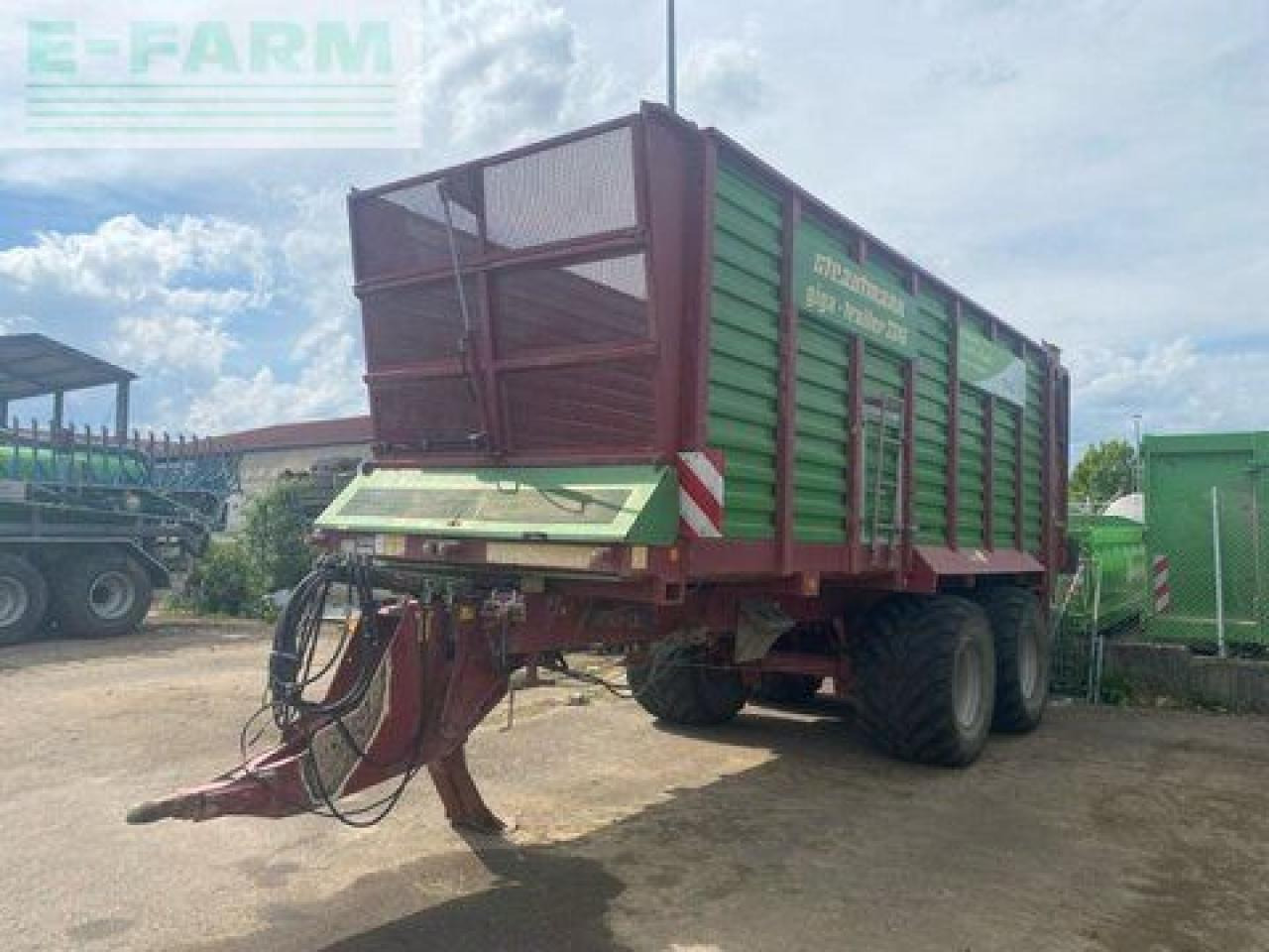 Strautmann giga-trailer 2246 - Сельскохозяйственный прицеп-самосвал: фото 1 Strautmann giga-trailer 2246 - Сельскохозяйственный прицеп-самосвал: фото 1