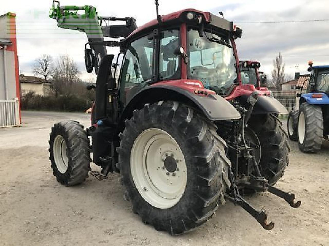 Valtra n114eh5 - Трактор: фото 2 Valtra n114eh5 - Трактор: фото 2