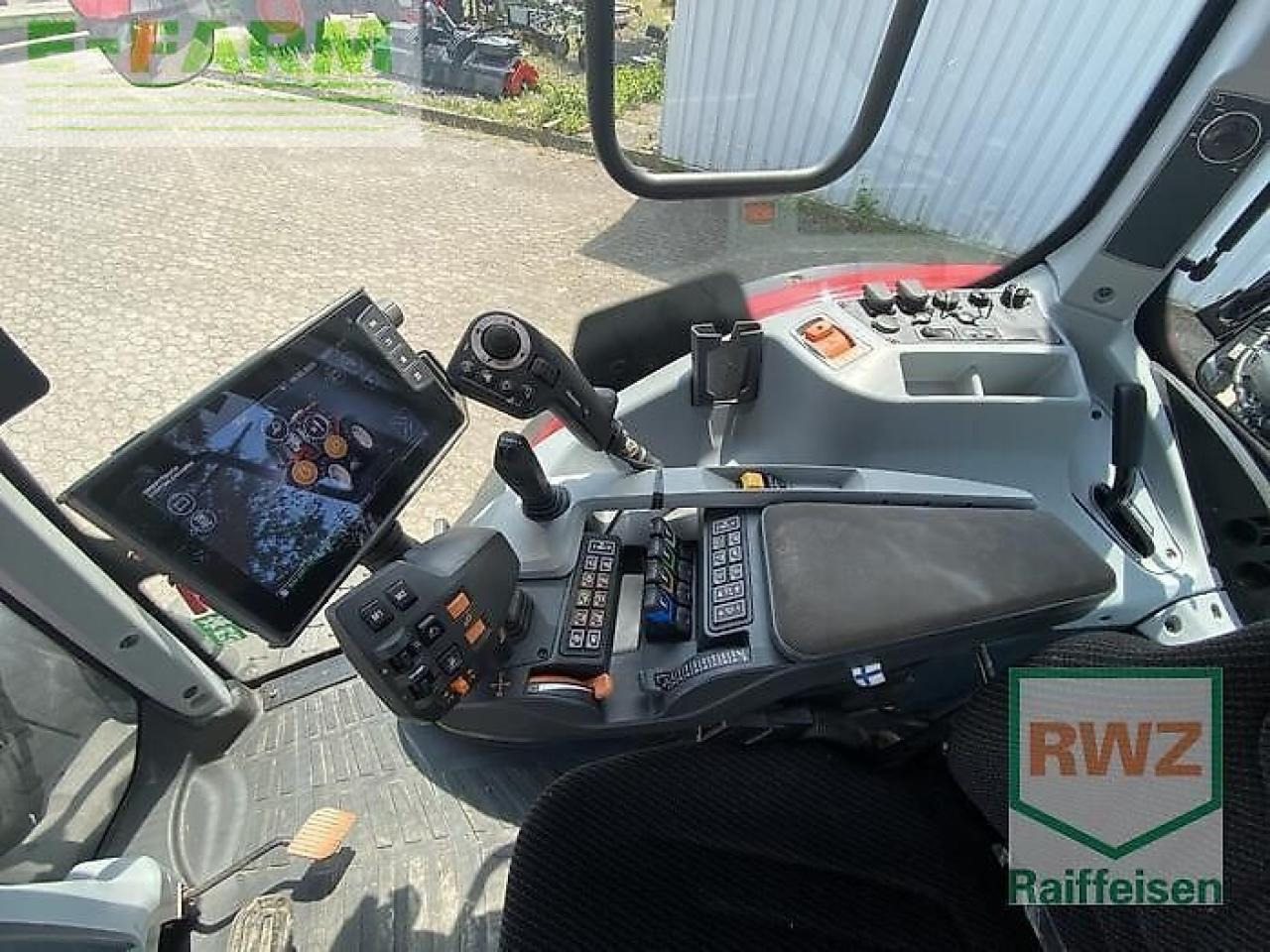 Трактор Valtra n135 d schlepper: фото 9