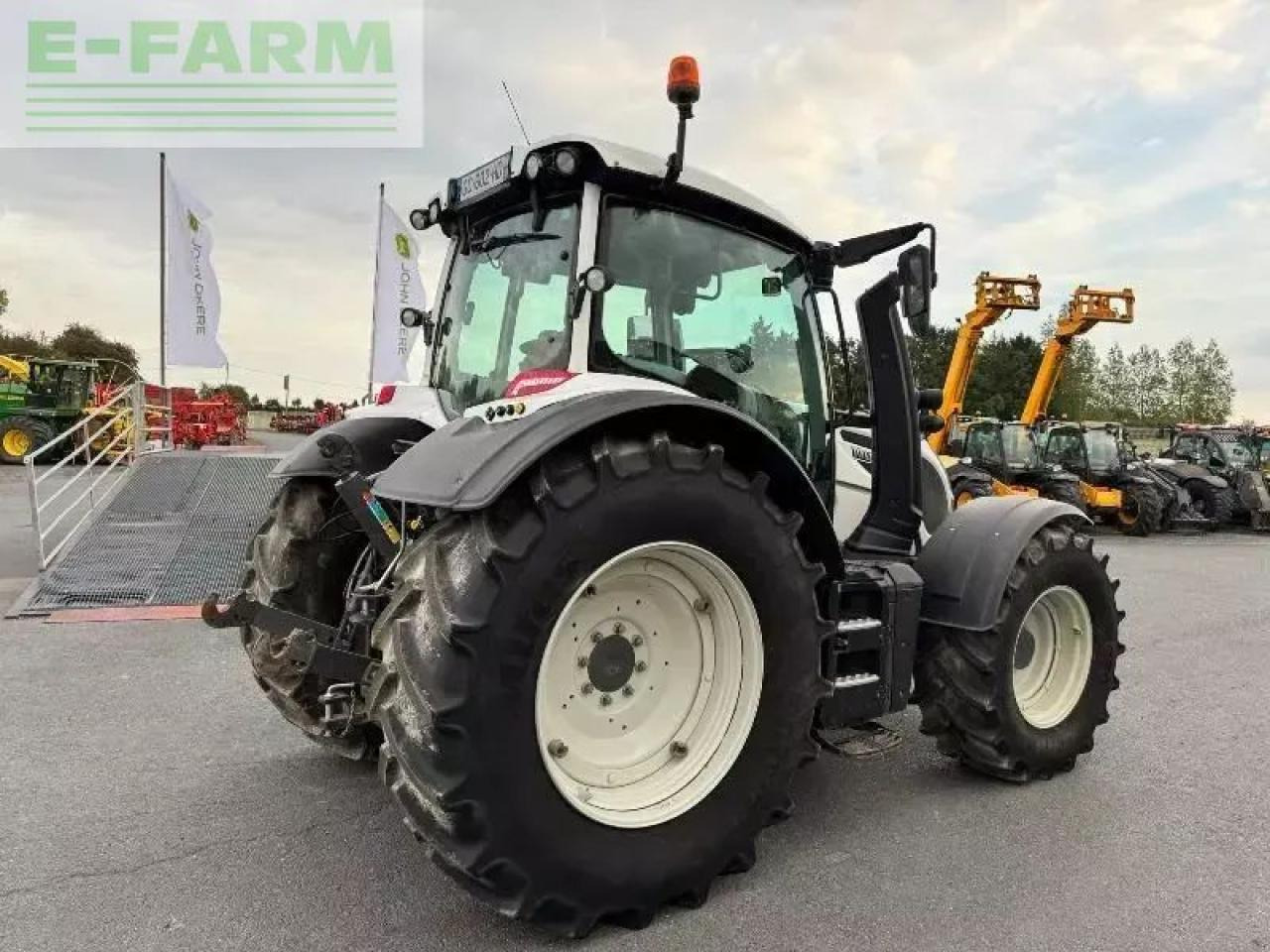 Valtra n174 direct Direct - Трактор: фото 5 Valtra n174 direct Direct - Трактор: фото 5