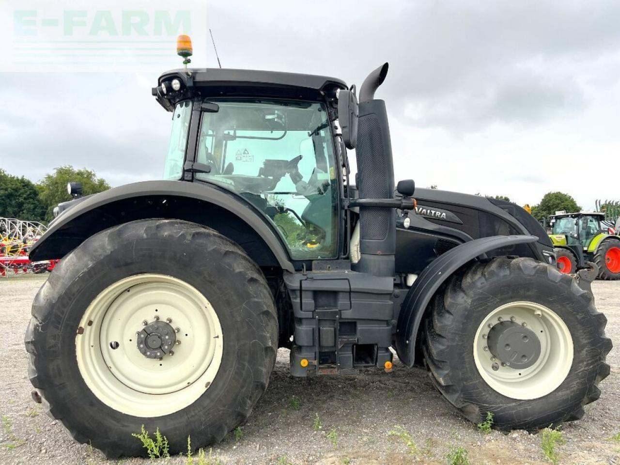 Valtra s 274, fkh + fzw - Трактор: фото 5 Valtra s 274, fkh + fzw - Трактор: фото 5