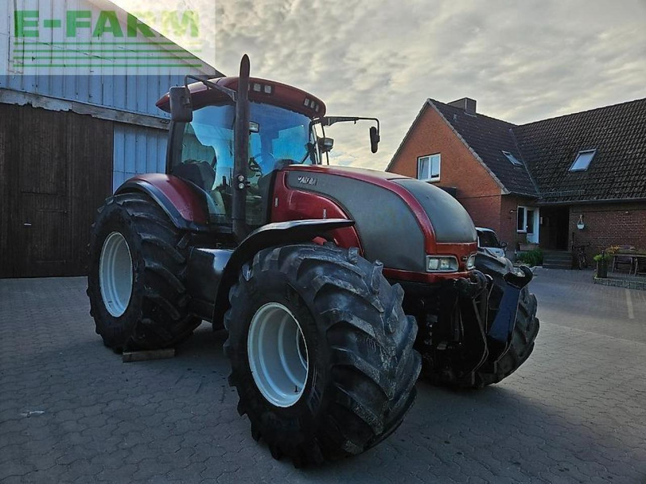Valtra s 280 - Трактор: фото 1 Valtra s 280 - Трактор: фото 1