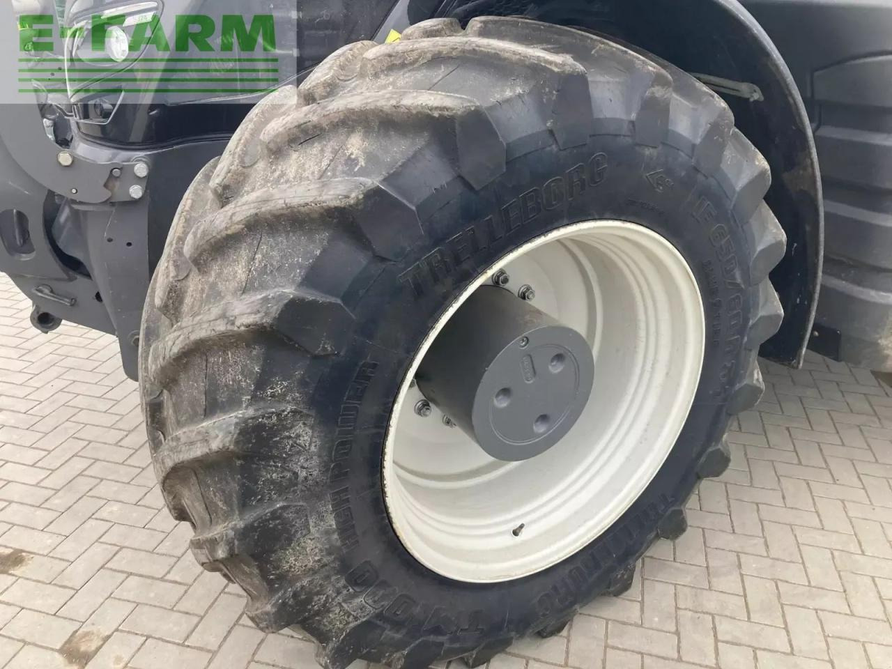 Трактор Valtra s374 smarttouch: фото 6