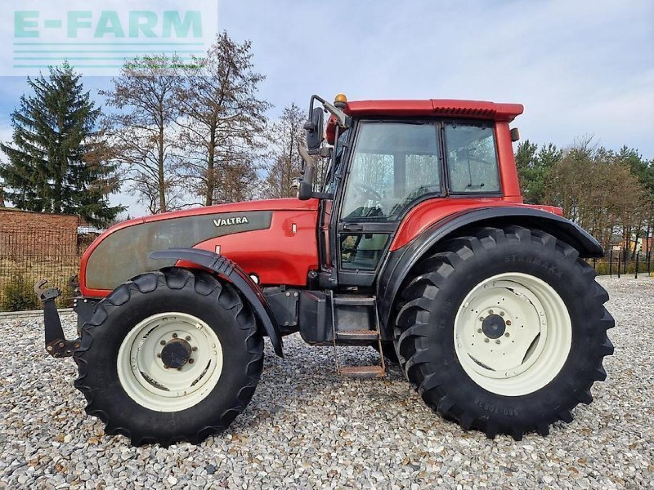 Valtra t120 - Трактор: фото 3 Valtra t120 - Трактор: фото 3