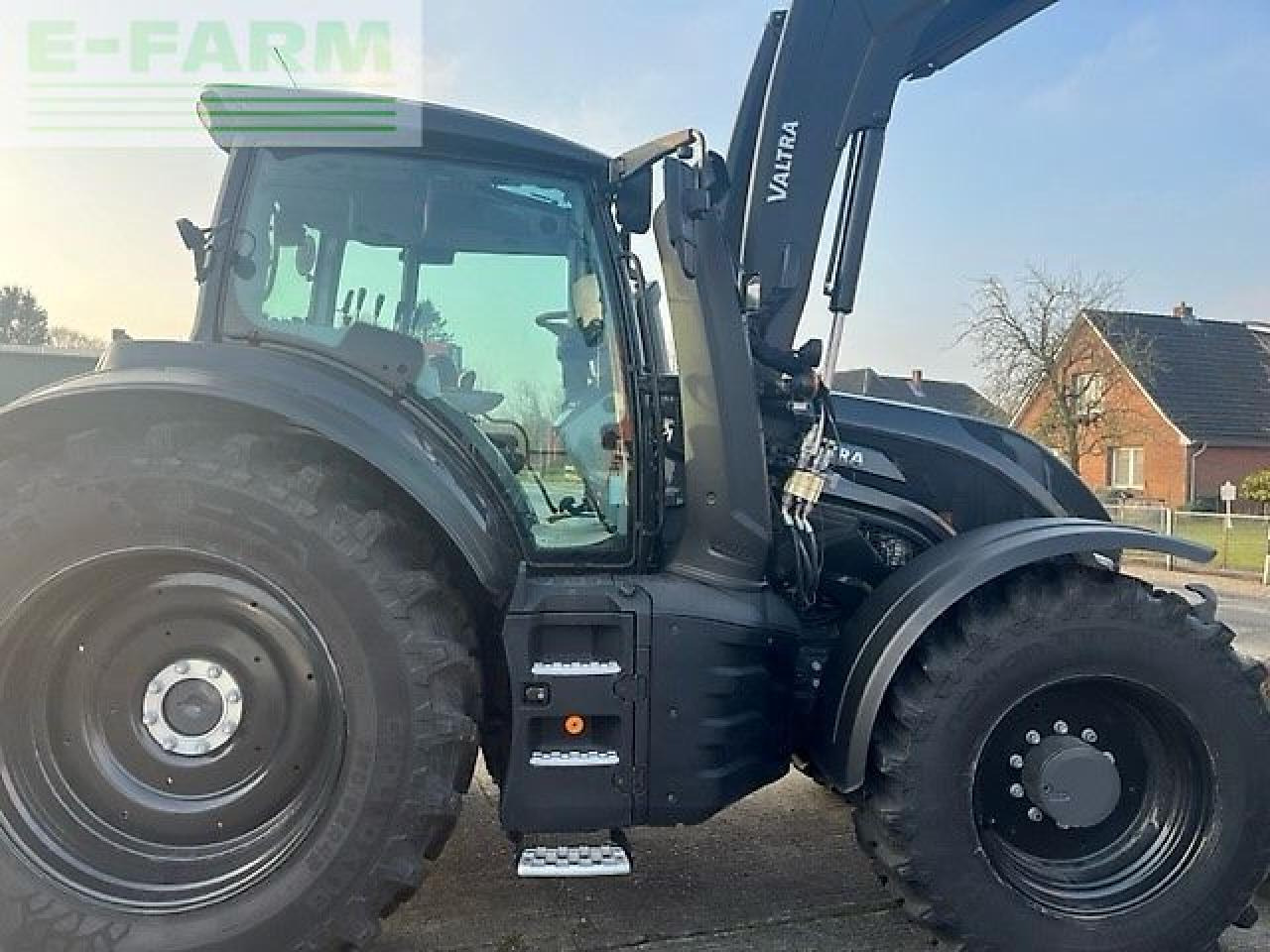 Valtra t175ea - Трактор: фото 2 Valtra t175ea - Трактор: фото 2