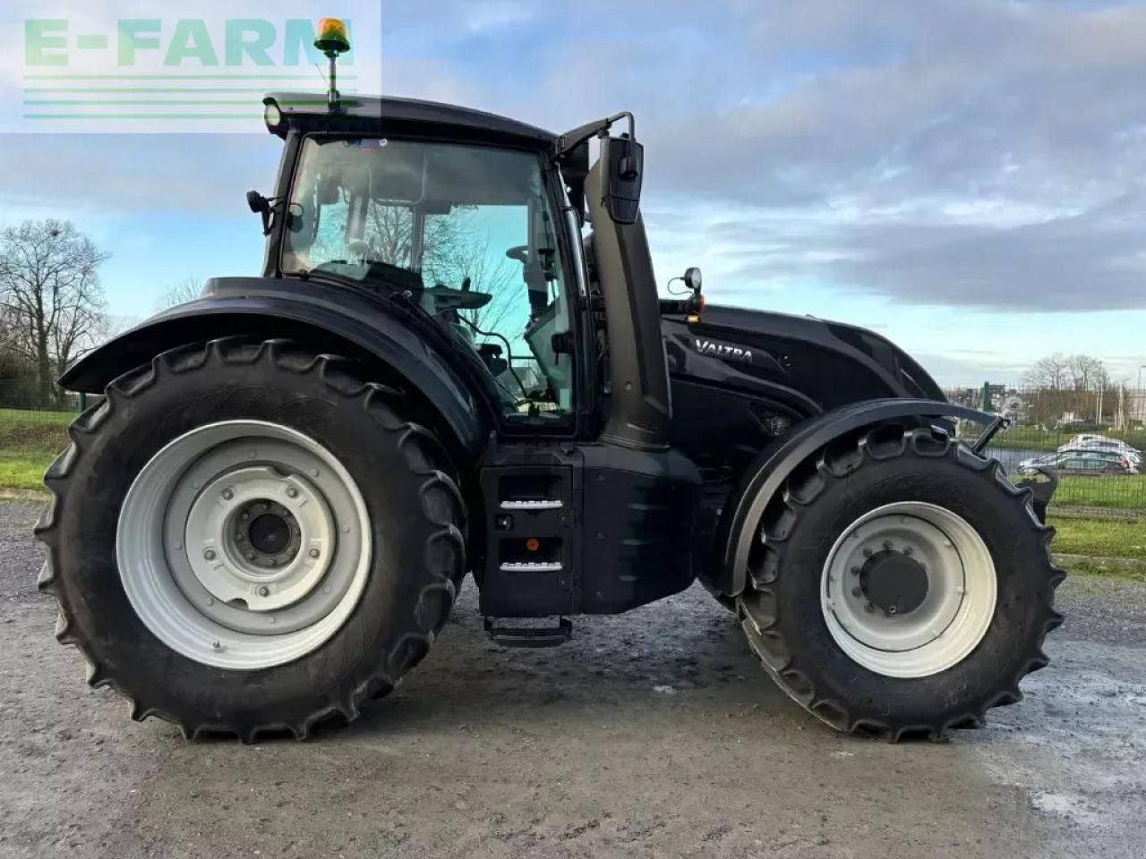 Valtra t175eh - Трактор: фото 3 Valtra t175eh - Трактор: фото 3