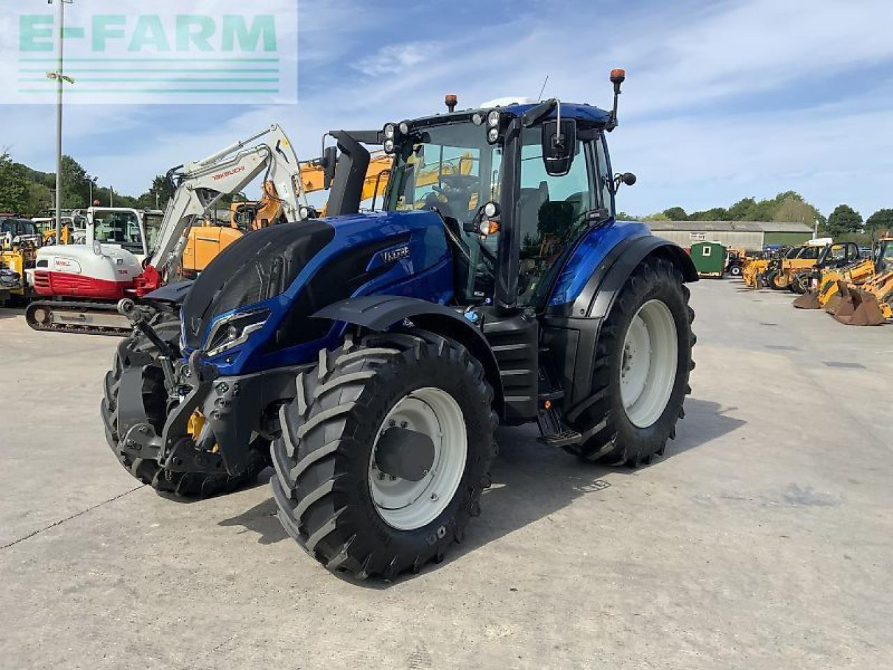 Valtra t195 versu tractor (st23736) Versu - Трактор: фото 4 Valtra t195 versu tractor (st23736) Versu - Трактор: фото 4