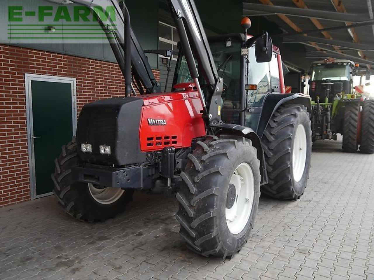 Valtra x 100 knicklenker mit quicke frontlader - Трактор: фото 5 Valtra x 100 knicklenker mit quicke frontlader - Трактор: фото 5