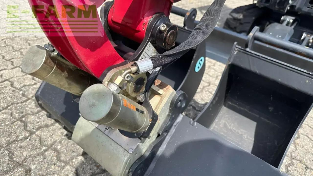 Yanmar vio17 - Мини-экскаватор: фото 4 Yanmar vio17 - Мини-экскаватор: фото 4