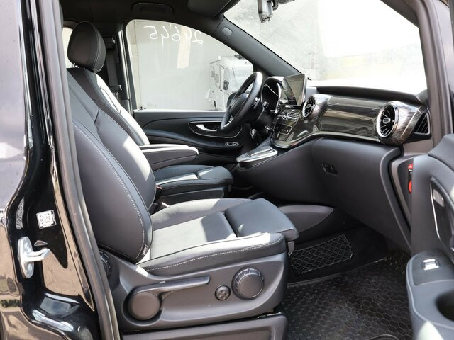 MERCEDES-BENZ EQV 300 Avantgarde Line,lang,7Sitze,2xKlima,LED - Микроавтобус, Электробус: фото 5 MERCEDES-BENZ EQV 300 Avantgarde Line,lang,7Sitze,2xKlima,LED - Микроавтобус, Электробус: фото 5