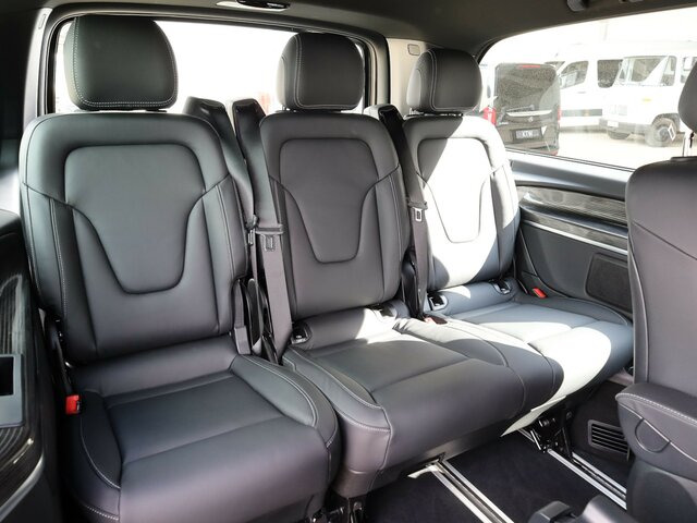 MERCEDES-BENZ EQV 300 Avantgarde Line,lang,7Sitze,2xKlima,LED - Микроавтобус, Электробус: фото 3 MERCEDES-BENZ EQV 300 Avantgarde Line,lang,7Sitze,2xKlima,LED - Микроавтобус, Электробус: фото 3