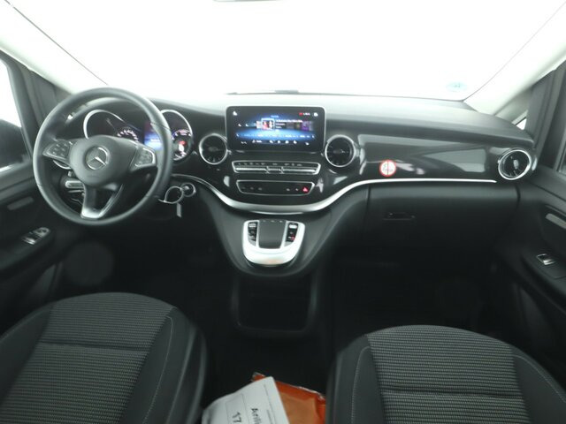 MERCEDES-BENZ EQV 300 Extralang,8Sitze,2xelektr.Schiebetür,LED... - Пассажирский фургон, Электрический фургон: фото 2 MERCEDES-BENZ EQV 300 Extralang,8Sitze,2xelektr.Schiebetür,LED... - Пассажирский фургон, Электрический фургон: фото 2