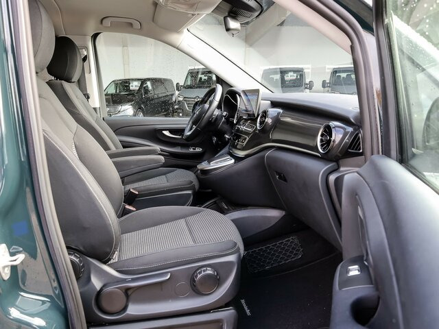 MERCEDES-BENZ EQV 300 lang,7Sitze,2xelek.Schiebetür,EasyPack... - Микроавтобус, Электробус: фото 4 MERCEDES-BENZ EQV 300 lang,7Sitze,2xelek.Schiebetür,EasyPack... - Микроавтобус, Электробус: фото 4