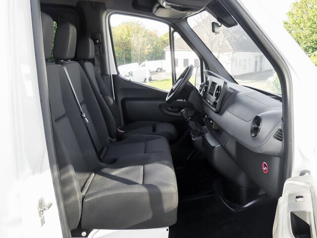MERCEDES-BENZ Sprinter 314 CDI Kasten,3924,MBUX,Kamera - Цельнометаллический фургон: фото 2 MERCEDES-BENZ Sprinter 314 CDI Kasten,3924,MBUX,Kamera - Цельнометаллический фургон: фото 2