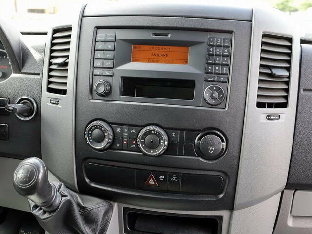 MERCEDES-BENZ Sprinter 316CDI DOKA,Allrad,Klima,Standhzg.... - Малотоннажный бортовой грузовик, Грузопассажирский фургон: фото 5 MERCEDES-BENZ Sprinter 316CDI DOKA,Allrad,Klima,Standhzg.... - Малотоннажный бортовой грузовик, Грузопассажирский фургон: фото 5