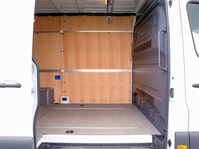 MERCEDES-BENZ Sprinter 317 CDI Kasten,L2H2,MBUX,Kamera - Цельнометаллический фургон: фото 2 MERCEDES-BENZ Sprinter 317 CDI Kasten,L2H2,MBUX,Kamera - Цельнометаллический фургон: фото 2