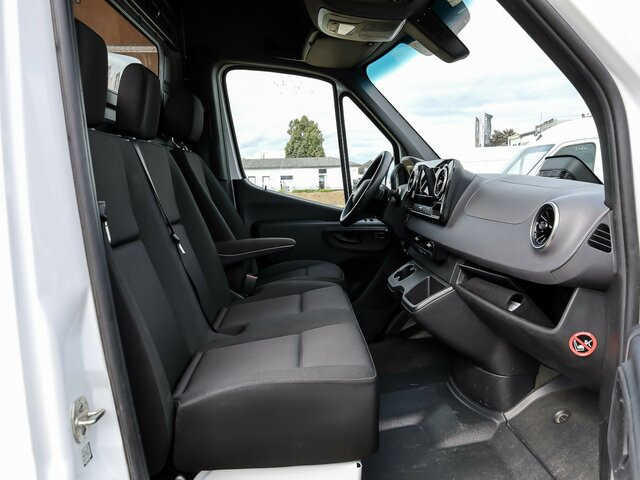 MERCEDES-BENZ Sprinter 317 Maxi,9GTronic,MBUX,Kamera... - Цельнометаллический фургон: фото 3 MERCEDES-BENZ Sprinter 317 Maxi,9GTronic,MBUX,Kamera... - Цельнометаллический фургон: фото 3